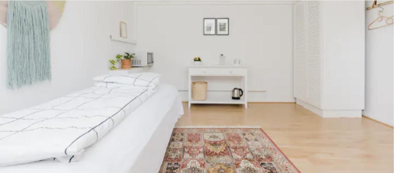 Vaerelse I Rolig Villakvarter, Central Beliggenhed Odense Ngoại thất bức ảnh